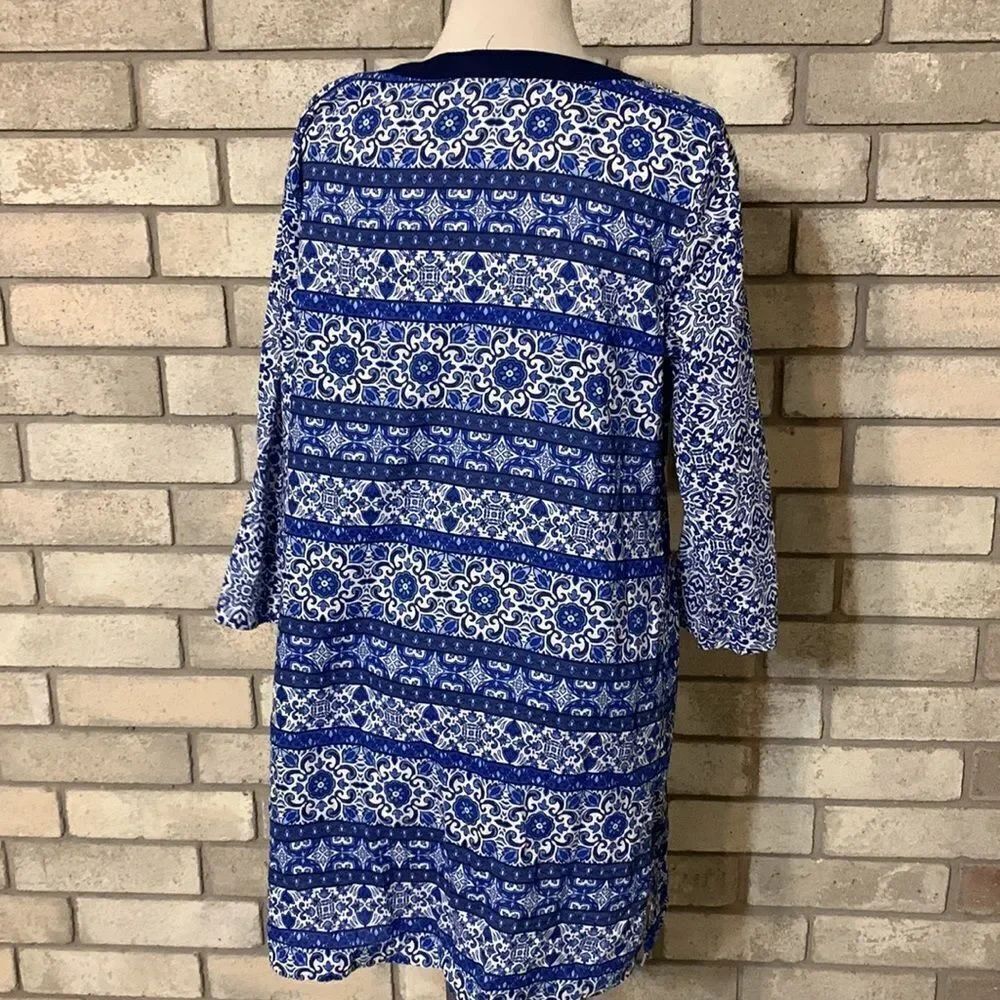 3for$20 long blouse medium - Picture 3 of 4